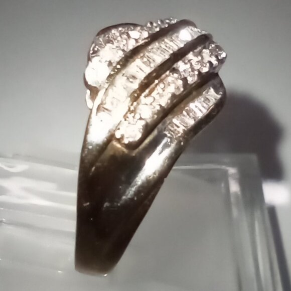 10Kt Yellow Gold One-Third-Carat Diamond 5-Row Wave Ring - Picture 2 of 5